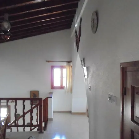 Village House Limassol Дом отдыха